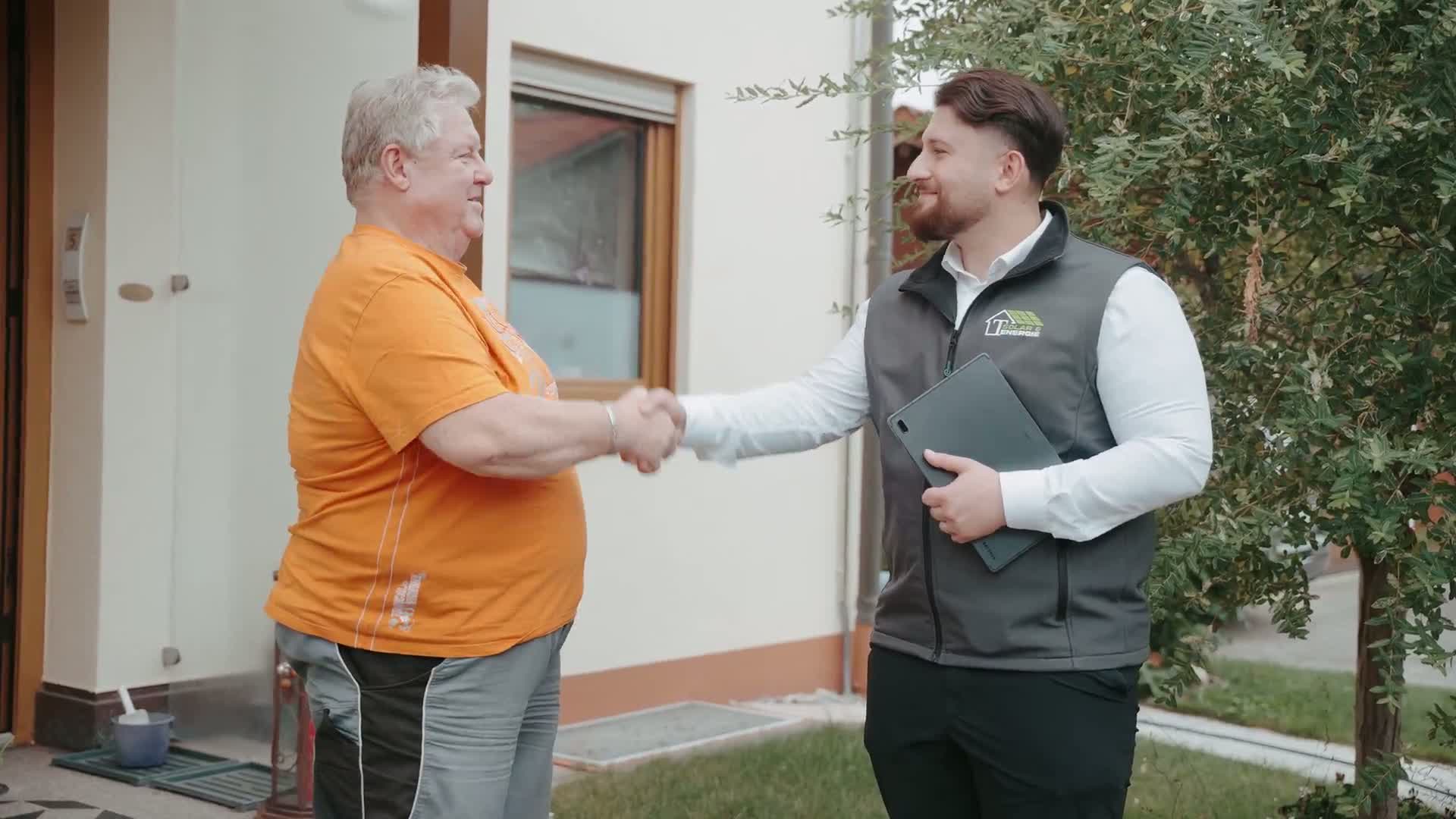 Montageteam von T-Solar im Einsatz